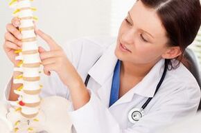 វេជ្ជបណ្ឌិតបង្ហាញពីជំងឺ osteochondrosis thoracic នៅលើការចំអក